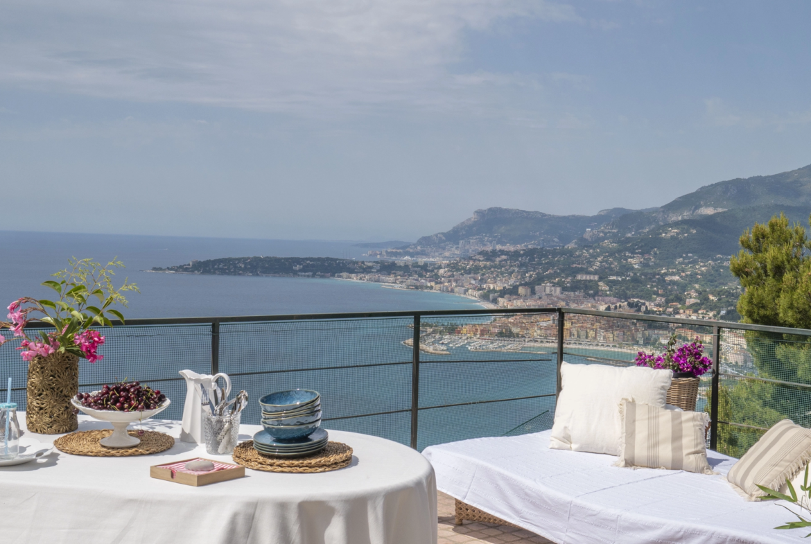 Villa Panoramica Ventimiglia Borgo Grimaldi | Liguria - vista golfo montecarlo