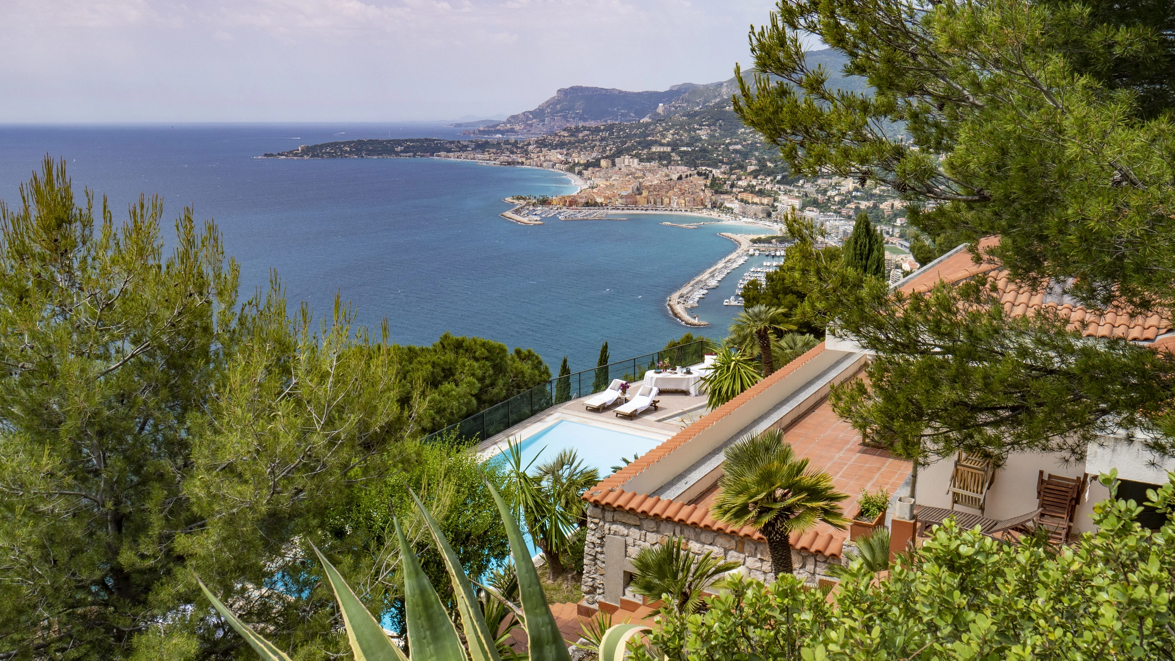 Villa Panoramica Ventimiglia Borgo Grimaldi | Liguria - vista csa panorama mare porto montecarlo piscina